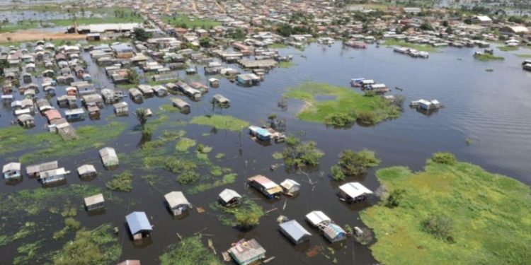 Cheia dos rios no AM: 32 municípios estão em situação de emergência
