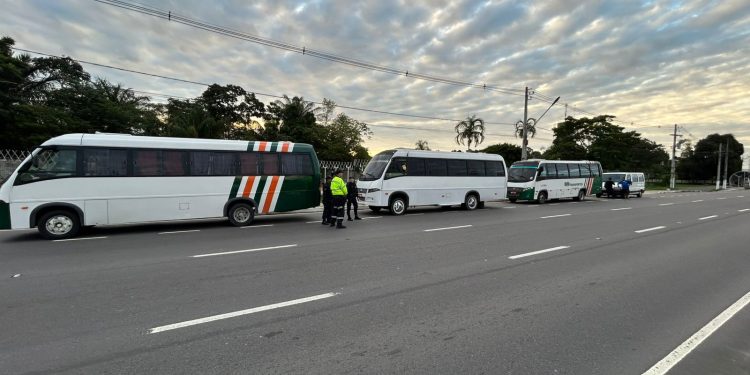 Operação ‘Transporte Legal’ na zona Oeste de Manaus
