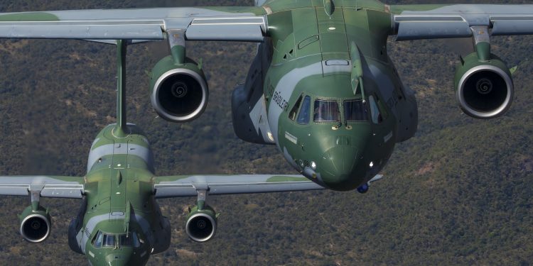 fab registra recorde historico de mil movimentos aereos