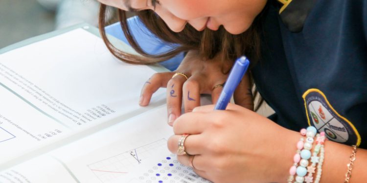 6º simulado Pró-Saeb é realizado com mais de 35 mil estudantes da rede municipal de Manaus