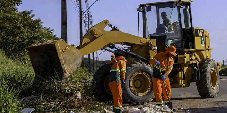 Intensificação das ações de combate às lixeiras irregulares em Manaus