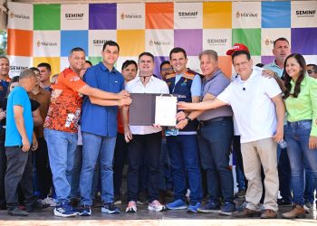 Prefeito David Almeida dá ordem de serviço para asfaltamento de quatro ramais e reforça compromisso com a zona rural de Manaus