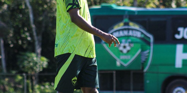 Manaus FC anuncia retorno do zagueiro Luis Fernando para reta final da Série D