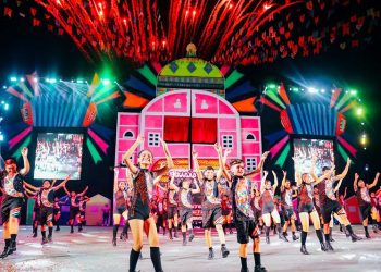 Festival Folclórico do Amazonas: Segunda noite reúne cerca de 15 mil pessoas