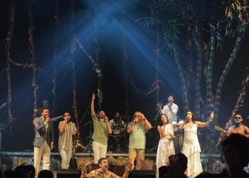 Espetáculo ‘Amassunu’ encanta plateia no Teatro Amazonas durante a Série Encontro das Águas