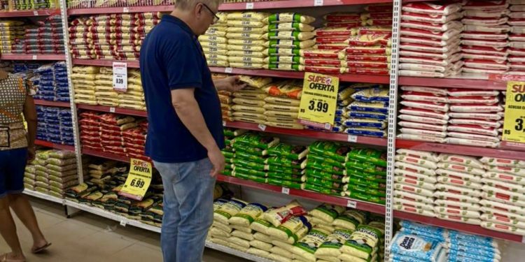 Procon Manaus divulga pesquisa de preços da cesta básica de julho