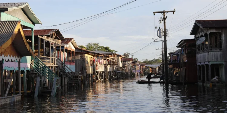 Em Manaus, rio negro inicia período de vazante após pico de 29,05 metros em 2025