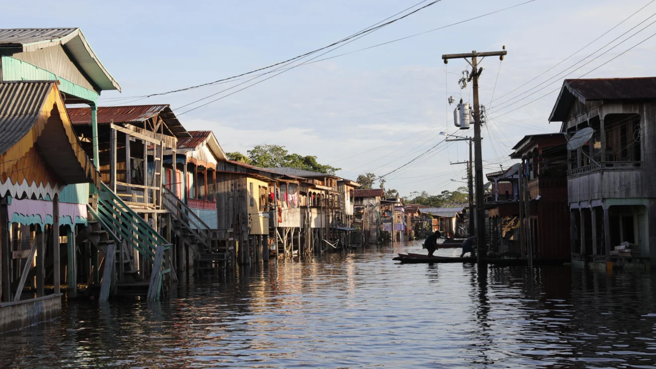 Em Manaus, rio negro inicia período de vazante após pico de 29,05 metros em 2025