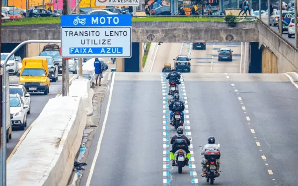 Vereadores de Manaus aprovam projeto que cria faixas exclusivas para motociclistas
