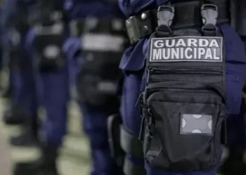 Homem é preso em flagrante após furtar lavadora de restaurante na Ponta Negra, em Manaus