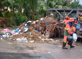Prefeitura de Manaus desarticula mais de 20 lixeiras irregulares nesta sexta-feira chuvosa