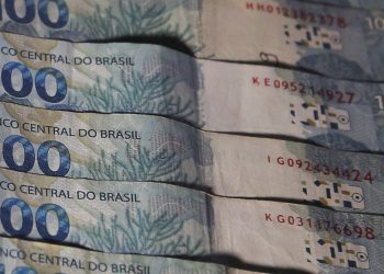 Mercado financeiro reduz previsão da inflação para 5,18%