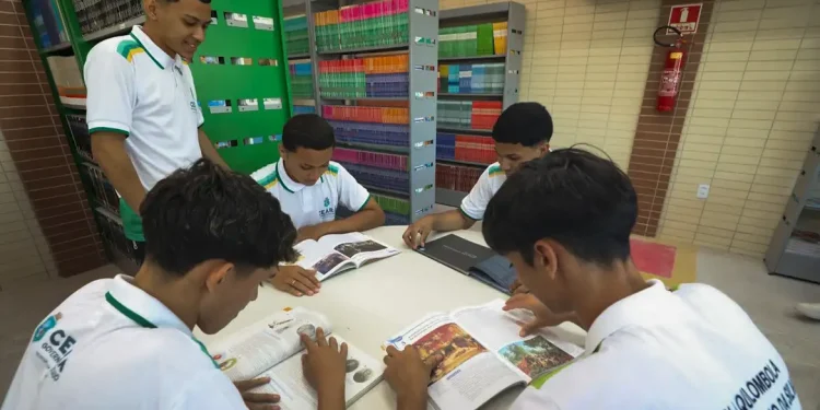 Pé-de-Meia: pagamento da sexta parcela começa nesta segunda-feira