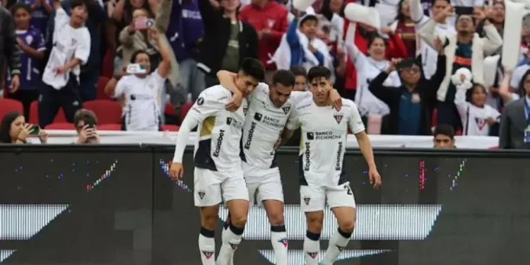 Botafogo dá adeus à Libertadores: LDU vence e enfrenta o São Paulo nas quartas