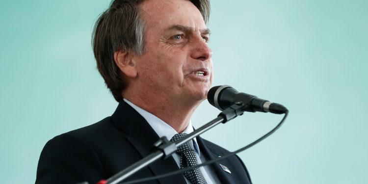 STF decreta prisão domiciliar de Jair Bolsonaro por descumprir medidas cautelares