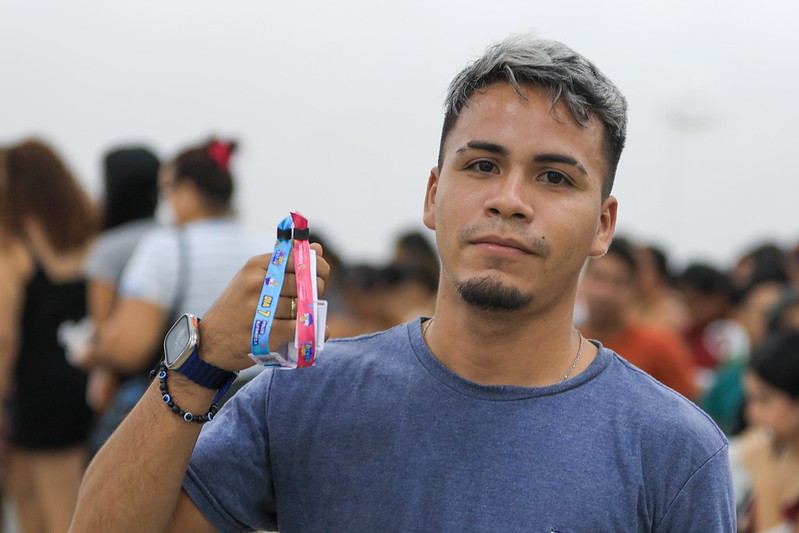 Prefeitura de Manaus acompanha entrega de pulseiras do #SouManaus Passo a Paço 2025
