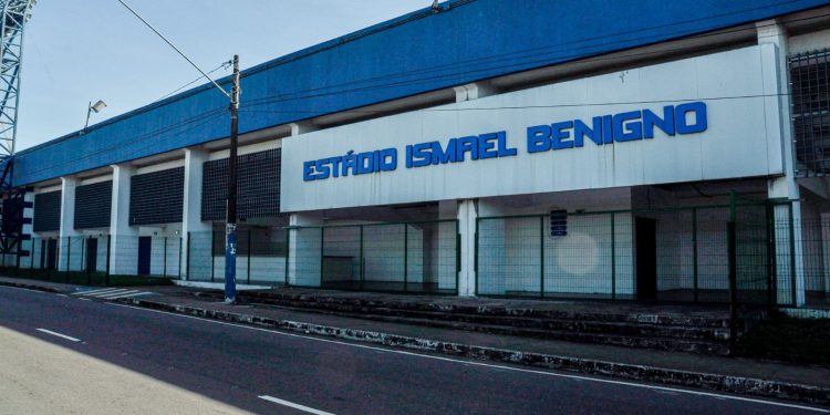 Quatro confrontos definem os finalistas da maior competição de futebol entre comunidades do país