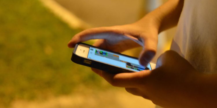 Câmara aprova projeto sobre proteção de crianças em ambientes digitais