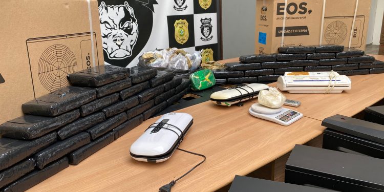 Polícia Civil prende homem em posse de maconha e cocaína avaliadas em mais de R$ 1 milhão