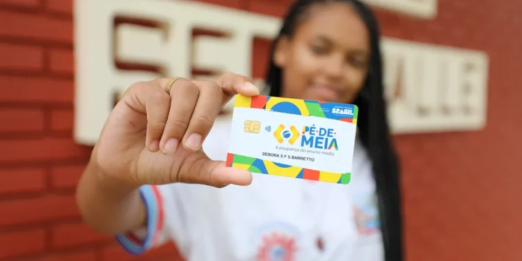 Pé-de-Meia: nascidos em março e abril recebem 6ª parcela