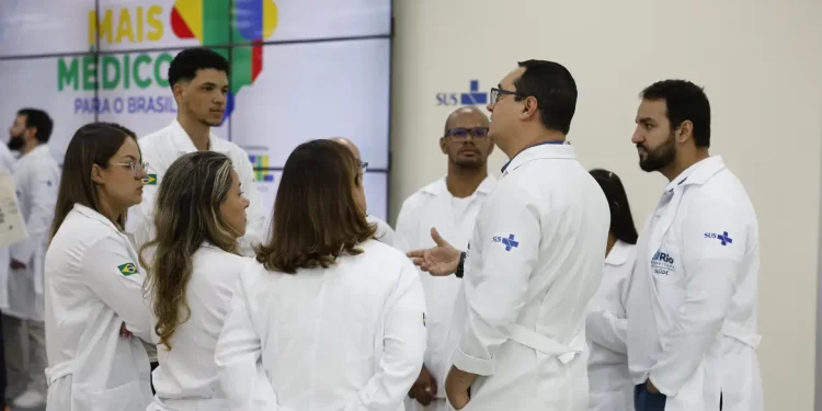 Mais Médicos: quase 1,5 mil selecionados começam a partir desta quarta