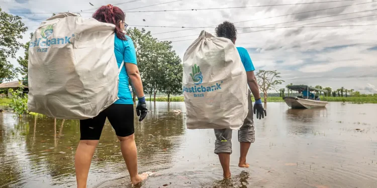 Brasil expressa preocupação com debate internacional sobre plásticos