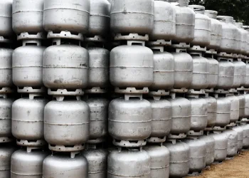 Gás gratuito: programa para baixa renda será lançado pelo Governo Federal semana que vem