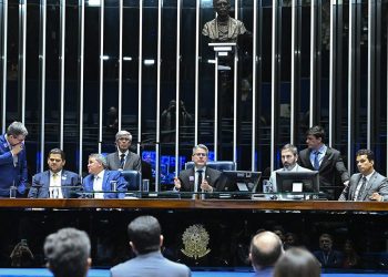 Adultização: Senado aprova projeto para proteger crianças em ambientes digitais