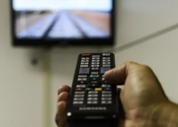 Nova tecnologia vai mudar forma como brasileiros assistem televisão