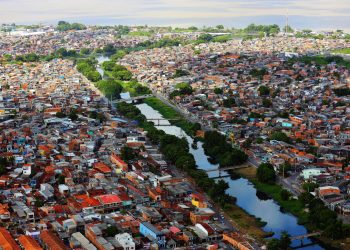 Câmara aprova transferir capital do Brasil para Belém durante COP30
