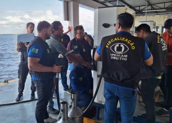 Operação Abastecimento Seguro: Postos flutuantes passam por fiscalização do Ipem