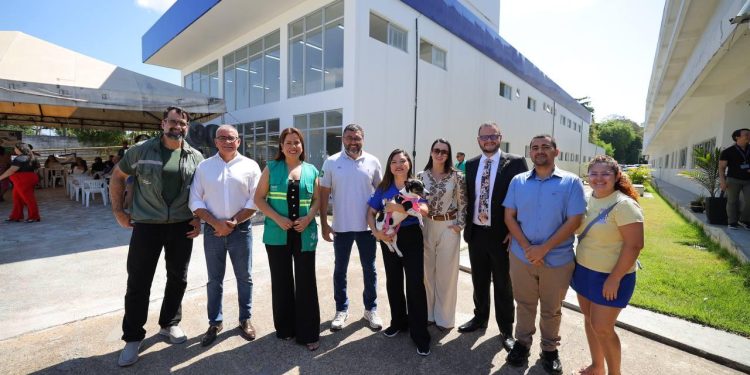 Obras do primeiro Hospital Veterinário Público do Amazonas passam por vistoria nesta segunda-feira, 1/9