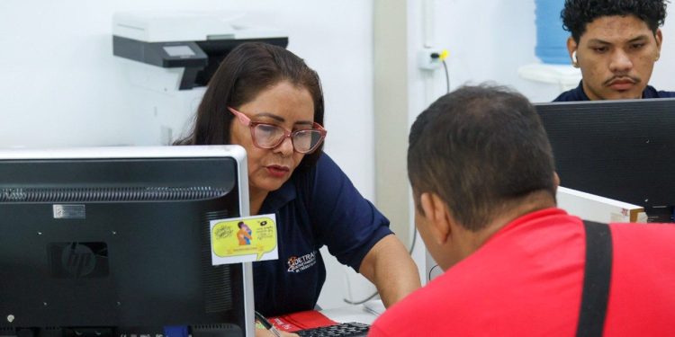 Veja as 396 vagas de emprego disponíveis para esta sexta-feira em Manaus