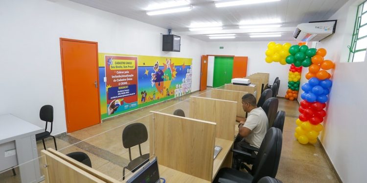 Prefeitura de Manaus reinaugura maior Cras de Manaus totalmente revitalizado