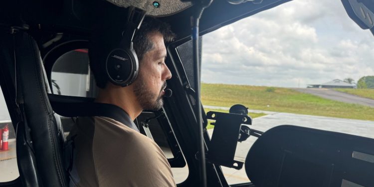 Departamento Aéreo da SSP-AM qualifica no Amazonas, primeiro piloto para operar helicóptero