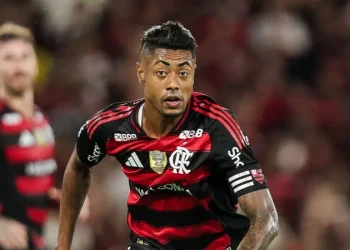 Procuradoria do STJD entra com recurso para aumentar a pena de Bruno Henrique, do Flamengo