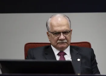 Fachin toma posse na presidência do STF nesta segunda-feira
