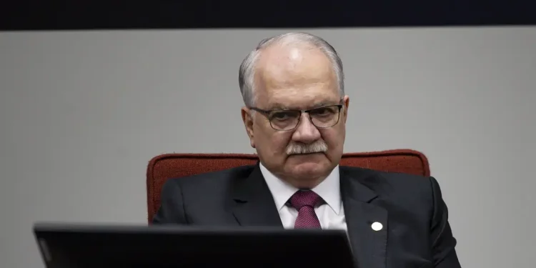 Fachin toma posse na presidência do STF nesta segunda-feira