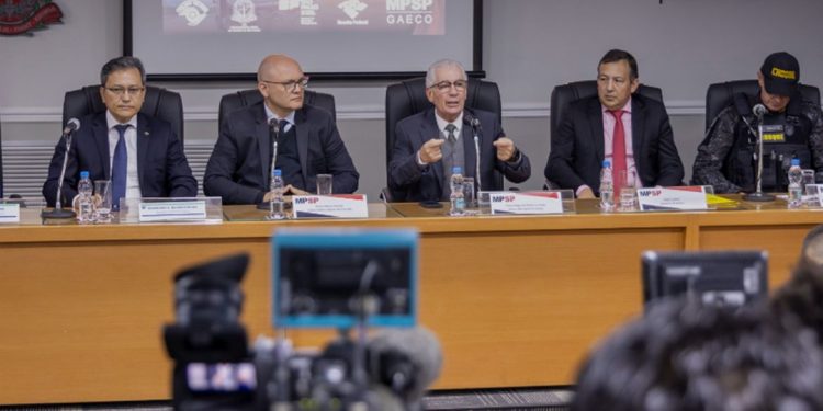 PCC usa postos e motéis para lavagem de dinheiro conforme operação