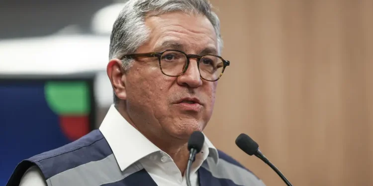 Governo vai comprar 150 mil antídotos contra intoxicação por metanol