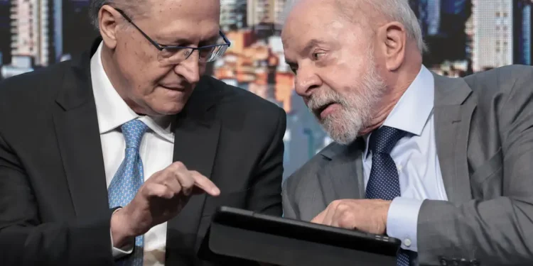 Lula anuncia programa de habitação para classe média