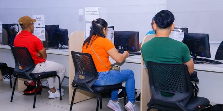 Sine Manaus oferta 312 vagas de emprego nesta sexta–feira, 3/10