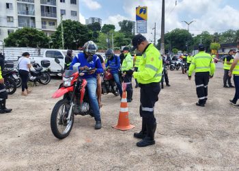 Operação Cavalo de Aço: prefeitura retira 29 motocicletas irregulares das ruas de Manaus