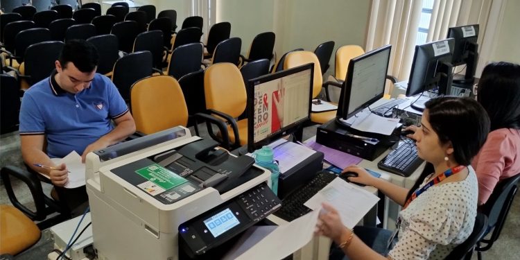 Prefeitura de Manaus convoca mais 11 aprovados no concurso da Semsa para posse