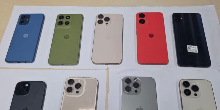 Celulares das vítimas estavam sendo vendidos em redes sociais