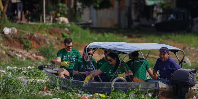 Galho Forte mobiliza voluntários para mutirão de limpeza no Igarapé do São Raimundo neste sábado (25)