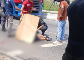 Idoso é atropelado na Avenida Rodrigo Otávio