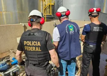 Operação investiga empresas para rastrear uso de metanol em bebidas