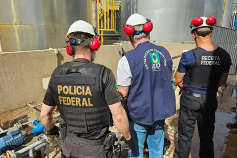 Operação investiga empresas para rastrear uso de metanol em bebidas