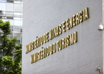 Apagão durante a madrugada é registrado em vários estados do Brasil